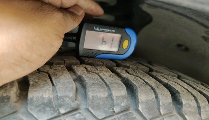 2018 Mahindra XUV500 W7, Diesel, Manual, 63,512 km, tyre