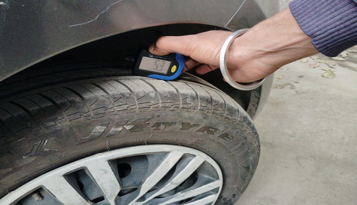 2017 Maruti Dzire VDI, Diesel, Manual, 1,19,210 km, tyre