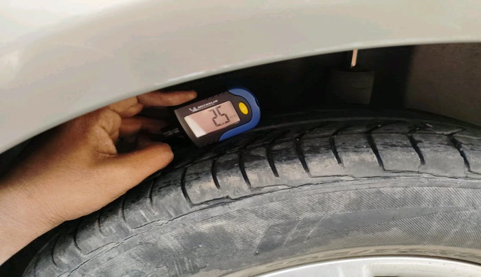 2010 Skoda Fabia CLASSIC 1.2 TDI, Diesel, Manual, 74,336 km, tyre