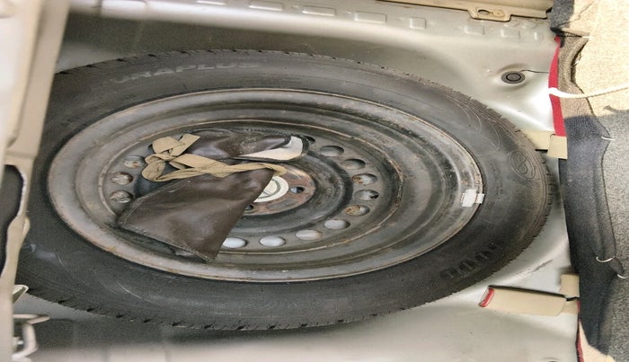 2012 Honda Brio S MT, Petrol, Manual, 48,160 km, tyre