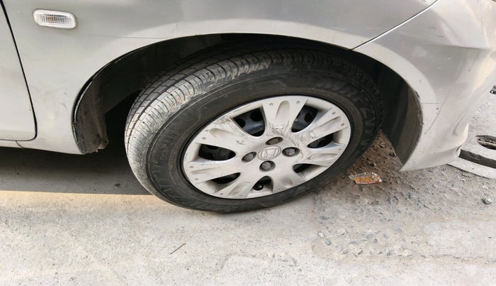 2012 Honda Brio S MT, Petrol, Manual, 48,160 km, tyre