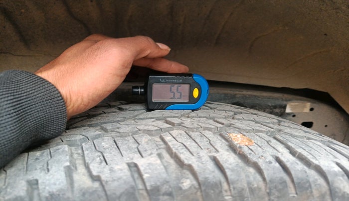 2021 Toyota Fortuner 4X2 AT 2.7 PETROL, Petrol, Automatic, 30,748 km, tyre