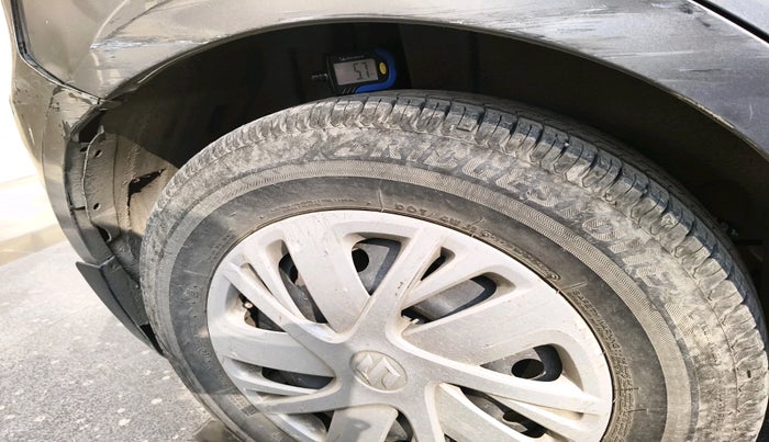 2015 Maruti Swift VXI, Petrol, Manual, 83,638 km, tyre