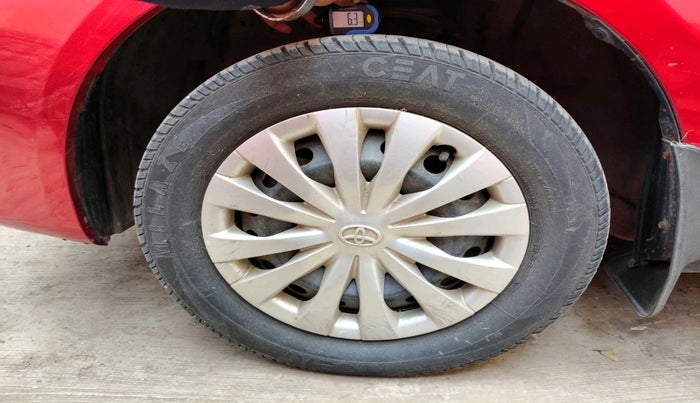 2011 Toyota Etios G, Petrol, Manual, 85,487 km, tyre