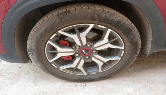 2019 KIA SELTOS GTX PLUS AT 1.5 DIESEL, Diesel, Automatic, 50,253 km, tyre