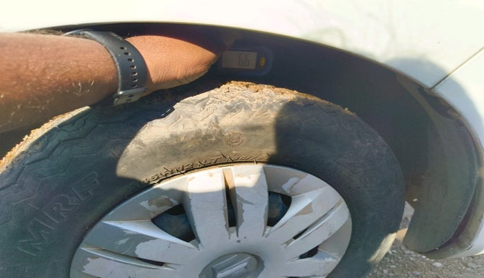 2014 Maruti Alto 800 VXI, Petrol, Manual, 40,600 km, tyre