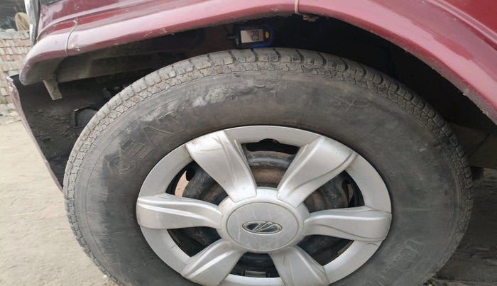 2012 Mahindra Bolero SLX BS-III, Diesel, Manual, 1,58,173 km, tyre