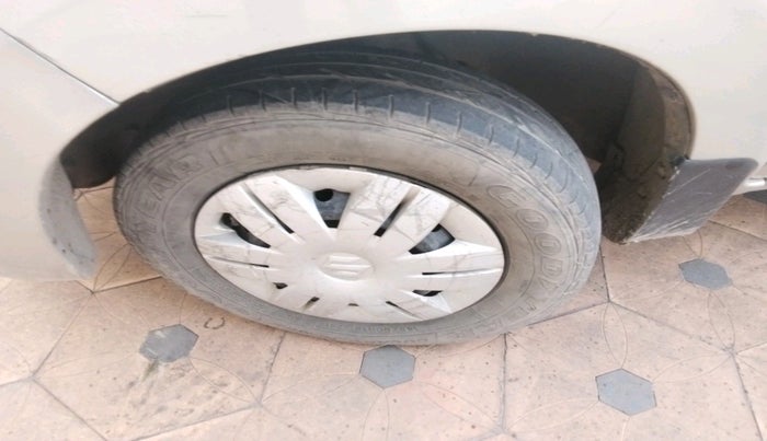 2019 Maruti Alto LXI, Petrol, Manual, 86,461 km, tyre