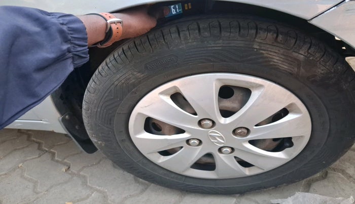 2011 Hyundai i10 SPORTZ 1.2, Petrol, Manual, 70,297 km, tyre