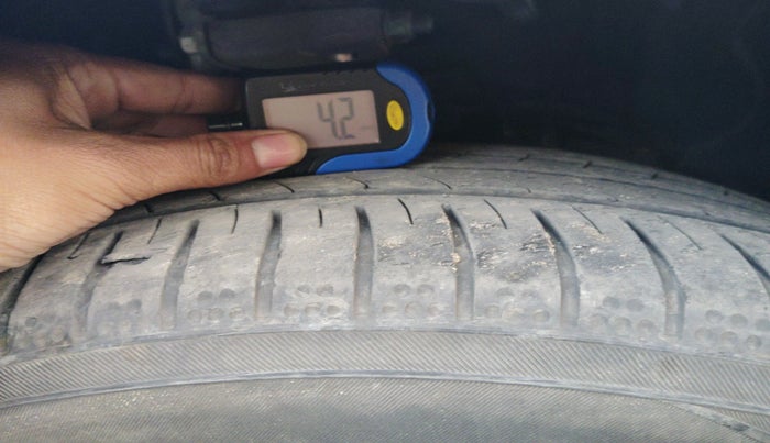 2013 Audi A4 2.0 TDI, Diesel, Automatic, 52,605 km, tyre