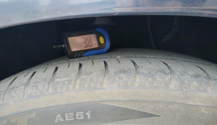 2013 Audi A4 2.0 TDI, Diesel, Automatic, 52,605 km, tyre