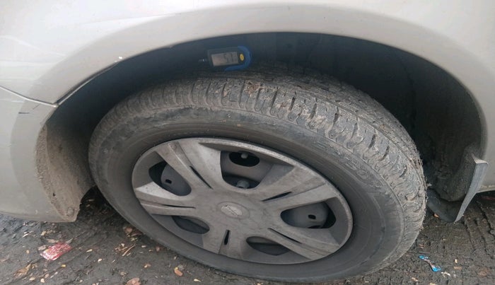 2011 Skoda Fabia AMBIENTE 1.2 MPI, Petrol, Manual, 53,982 km, tyre