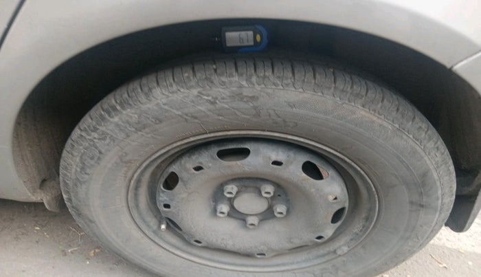 2011 Skoda Fabia AMBIENTE 1.2 MPI, Petrol, Manual, 53,982 km, tyre