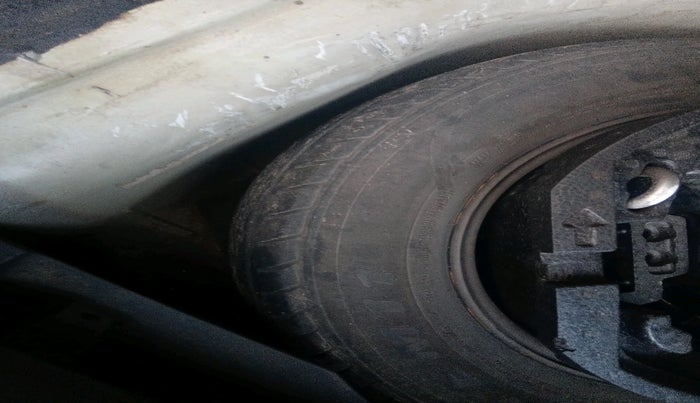 2011 Skoda Fabia AMBIENTE 1.2 MPI, Petrol, Manual, 53,982 km, tyre