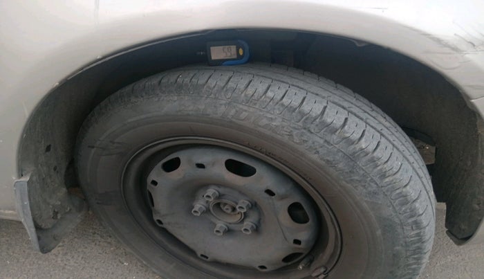 2011 Skoda Fabia AMBIENTE 1.2 MPI, Petrol, Manual, 53,982 km, tyre