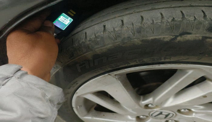 2016 Honda Jazz 1.2L I-VTEC V, Petrol, Manual, 2,22,735 km, tyre