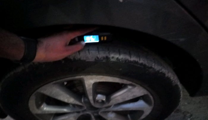 2016 Hyundai Elite i20 ASTA 1.4 CRDI (O), Diesel, Manual, 1,26,229 km, tyre