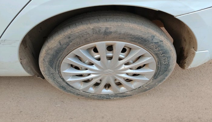 2015 Maruti Ciaz VDI +, Diesel, Manual, 1,39,102 km, tyre