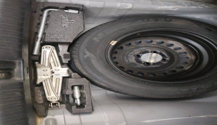 2017 Honda Amaze 1.2L I-VTEC S OPT, Petrol, Manual, 65,255 km, tyre