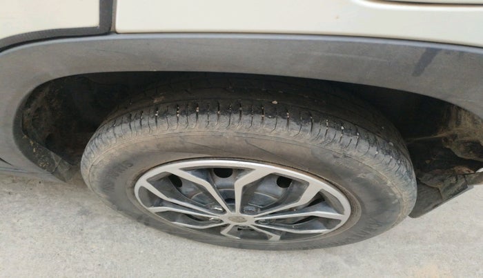 2022 Tata PUNCH PURE MT, Petrol, Manual, 47,946 km, tyre