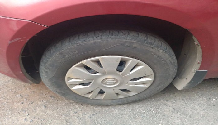 2013 Maruti Swift VXI, Petrol, Manual, 88,217 km, tyre