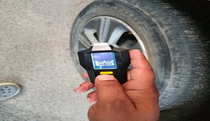 2016 Hyundai Creta SX PLUS AT 1.6 PETROL, Petrol, Automatic, 1,14,504 km, tyre