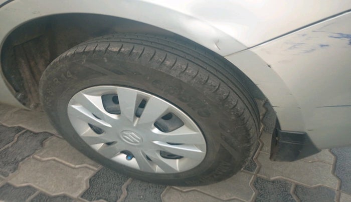 2013 Maruti Swift Dzire VXI, Petrol, Manual, 53,777 km, tyre
