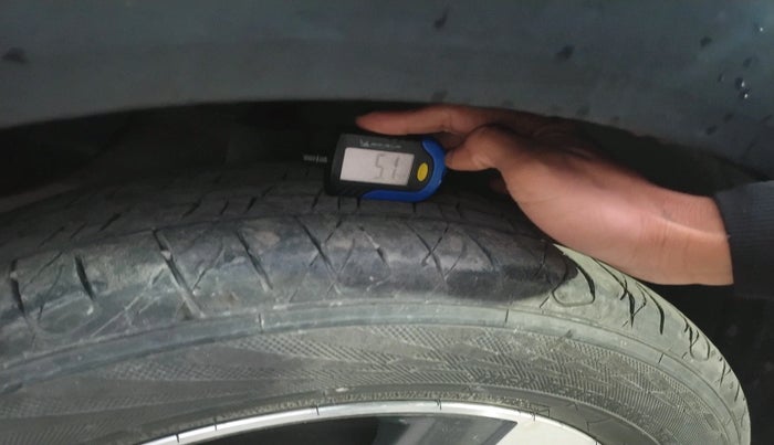 2018 Hyundai Creta SX AT 1.6 DIESEL, Diesel, Automatic, 1,09,043 km, tyre