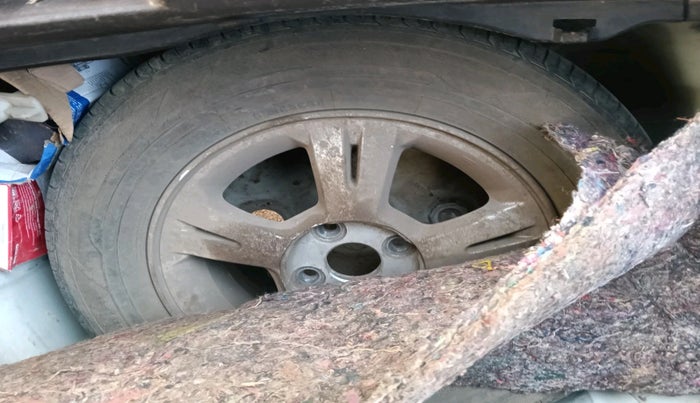 2010 Hyundai i20 ASTA 1.4 CRDI, Diesel, Manual, 1,51,672 km, tyre