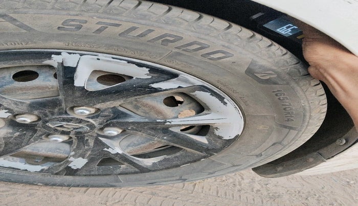 2017 Hyundai Grand i10 MAGNA 1.2 KAPPA VTVT, Petrol, Manual, 1,78,105 km, tyre