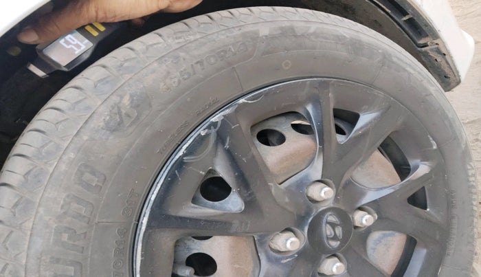 2017 Hyundai Grand i10 MAGNA 1.2 KAPPA VTVT, Petrol, Manual, 1,78,105 km, tyre