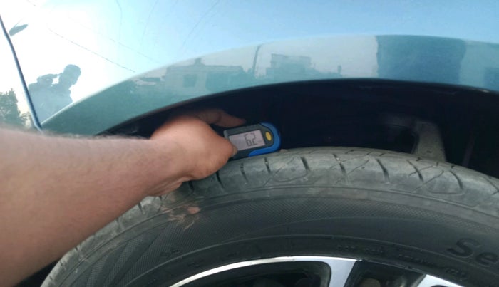 2020 Mahindra MARAZZO M 6 + 8 STR, Diesel, Manual, 72,704 km, tyre