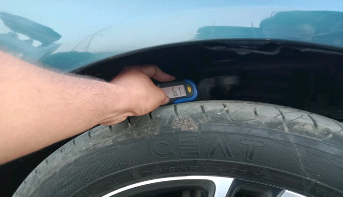 2020 Mahindra MARAZZO M 6 + 8 STR, Diesel, Manual, 72,704 km, tyre