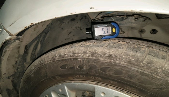 2017 Honda Amaze 1.2L I-VTEC S, Petrol, Manual, 1,37,452 km, tyre