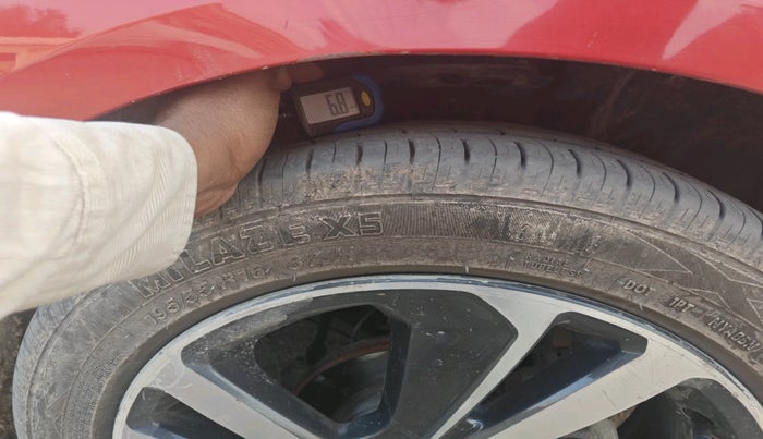 2020 Tata ALTROZ XZ PETROL, Petrol, Manual, 1,00,411 km, tyre