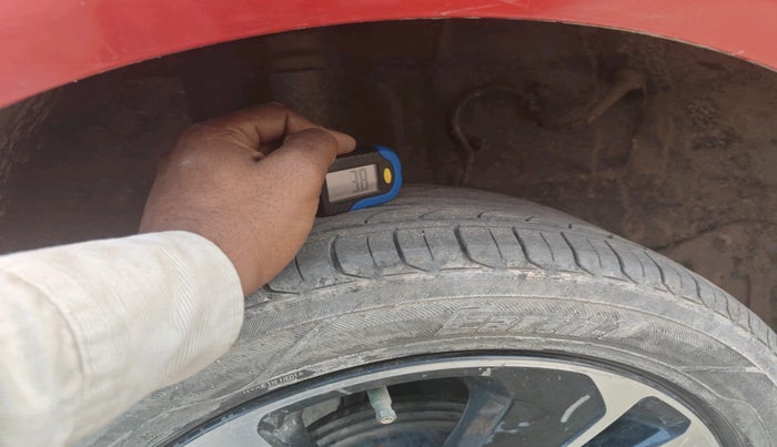 2020 Tata ALTROZ XZ PETROL, Petrol, Manual, 1,00,411 km, tyre