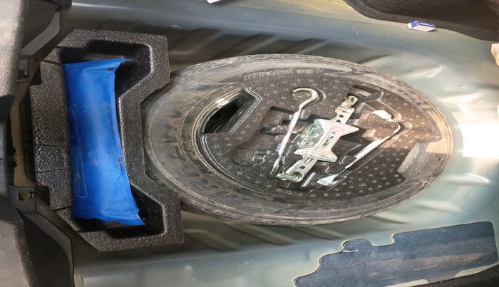 2018 Maruti Ciaz ALPHA  AT 1.5 SHVS PETROL, Petrol, Automatic, 47,625 km, tyre