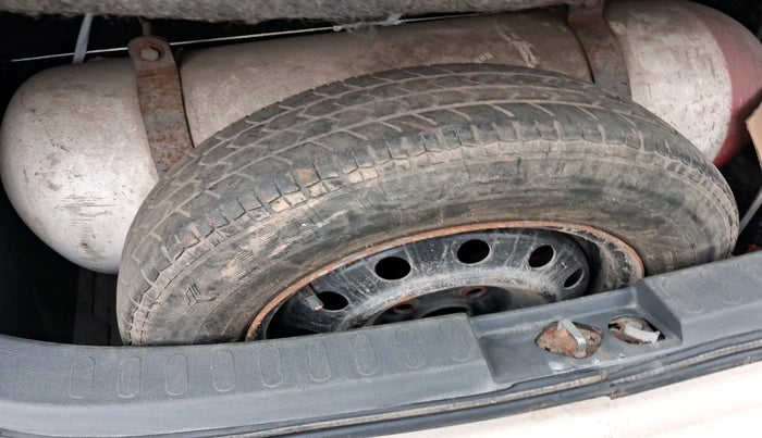 2011 Maruti Ritz VXI, Petrol, Manual, 1,33,647 km, tyre