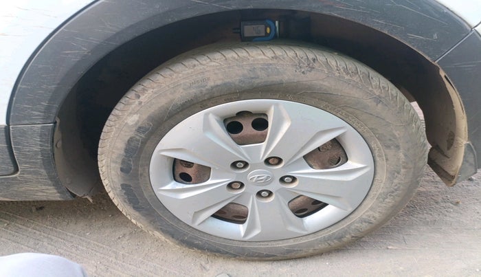 2019 Hyundai Creta E PLUS 1.4 DIESEL, Diesel, Manual, 2,30,764 km, tyre