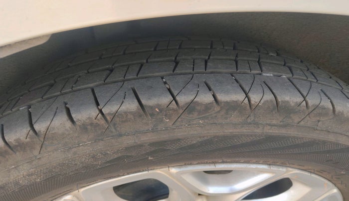 2016 Ford Ecosport TITANIUM 1.5L DIESEL, Diesel, Manual, 72,574 km, tyre