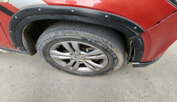 2017 Maruti Vitara Brezza ZDI, Diesel, Manual, 1,37,914 km, tyre