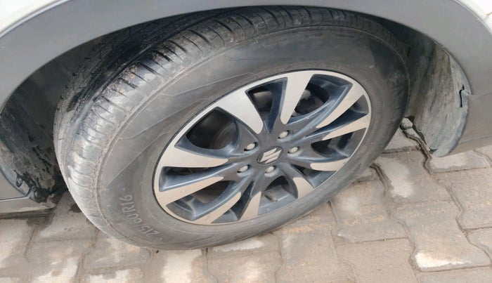 2018 Maruti S Cross ZETA 1.3, Diesel, Manual, 1,14,035 km, tyre