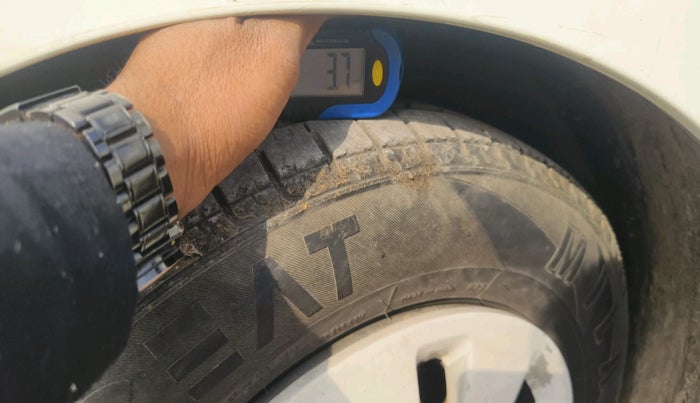 2011 Hyundai i10 MAGNA 1.1, Petrol, Manual, 71,736 km, tyre