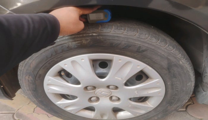 2016 Honda Amaze 1.2L I-VTEC S, Petrol, Manual, 20,220 km, tyre