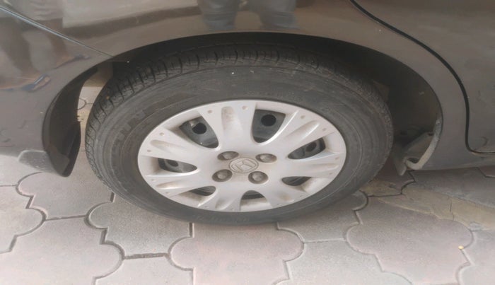 2016 Honda Amaze 1.2L I-VTEC S, Petrol, Manual, 20,220 km, tyre