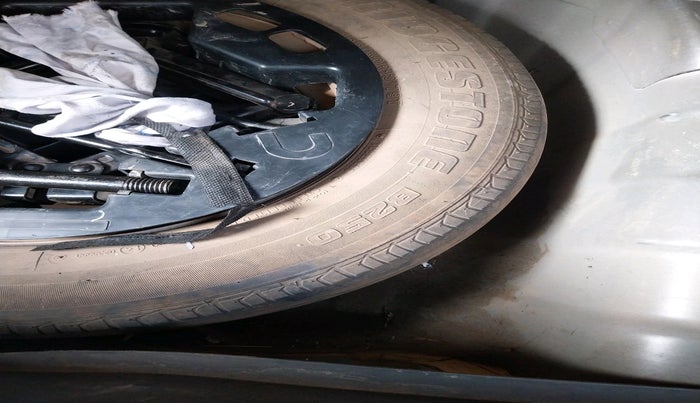 2011 Hyundai i10 ERA 1.1, Petrol, Manual, 81,947 km, tyre