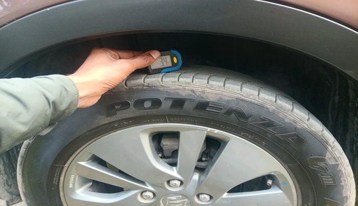 2016 Maruti S Cross ZETA 1.3, Diesel, Manual, 47,105 km, tyre