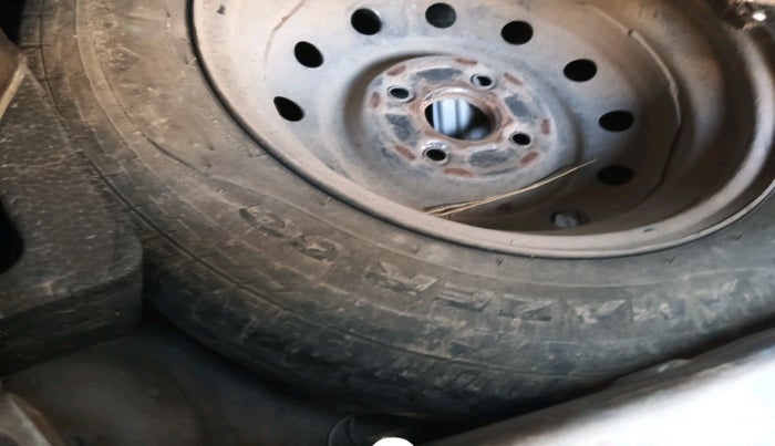 2013 Maruti Wagon R 1.0 VXI, Petrol, Manual, 35,981 km, tyre