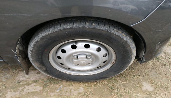 2011 Hyundai i10 ERA 1.1, Petrol, Manual, 36,872 km, tyre