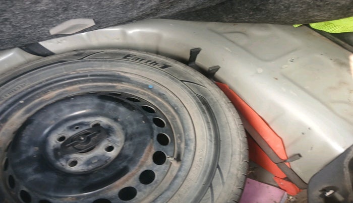 2016 Maruti Baleno DELTA DIESEL 1.3, Diesel, Manual, 99,204 km, tyre